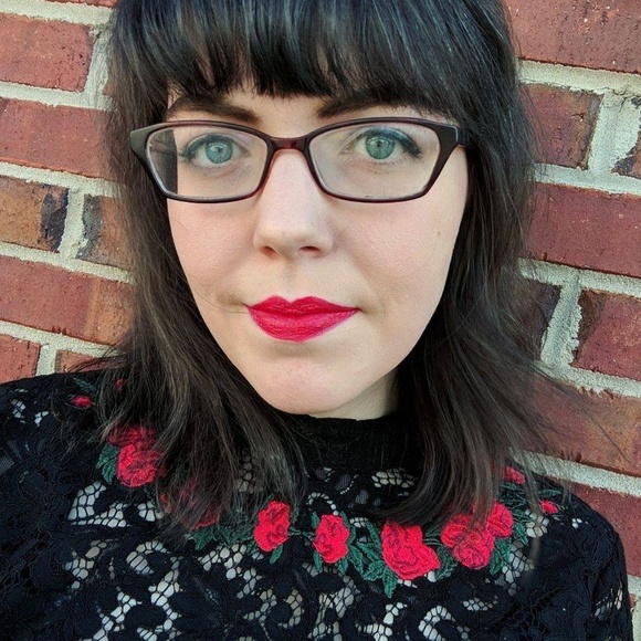 Meet your Posher, Shelley - Picture 1 of 1